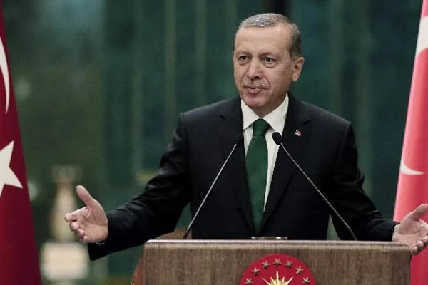 Cumhurbaşkanı Erdoğan'dan mezar ziyareti