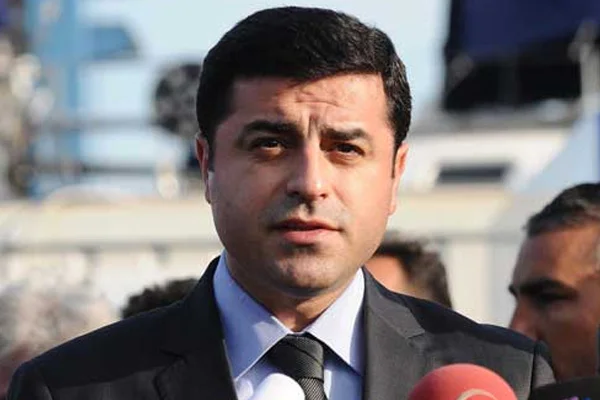 Demirtaş: MHP alttan destek veriyor