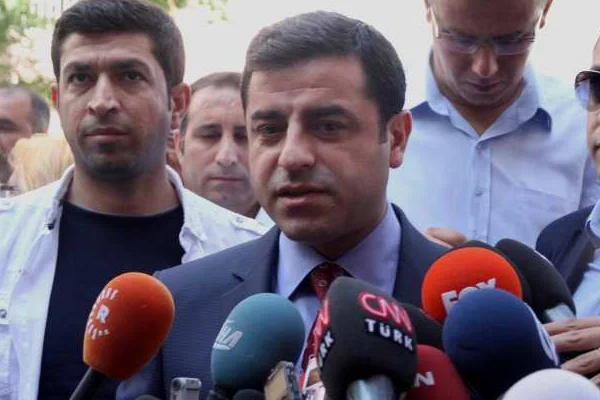Demirtaş'tan polisler için taziye