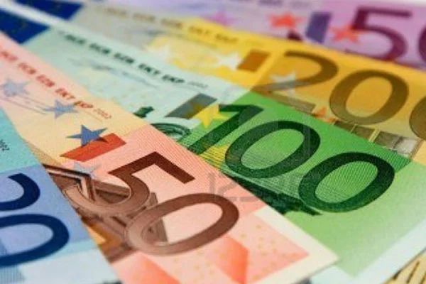 Dolar ve avro güne nasıl başladı?
