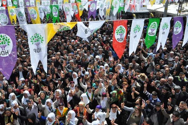 HDP'den barajın kaldırılması için kanun teklifi