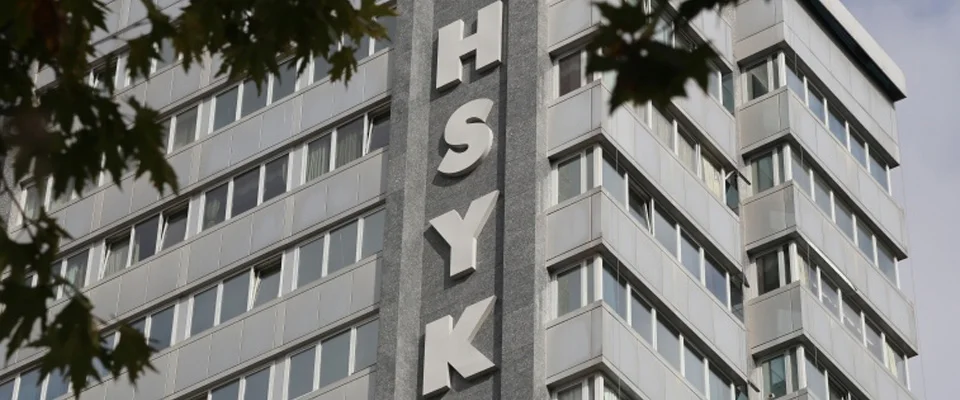 HSYK 49 hakim ve savcıyı açığa aldı