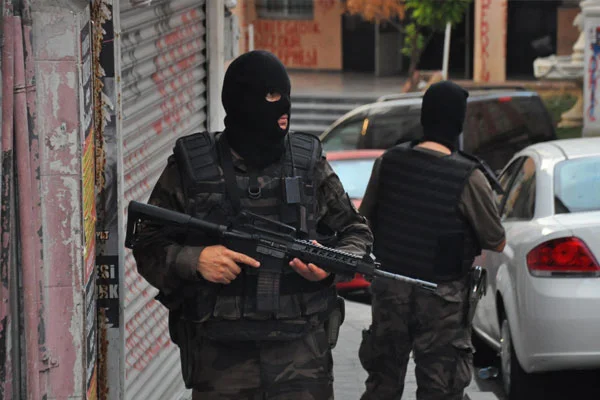IŞİD adresleri İngiliz ajanlardan