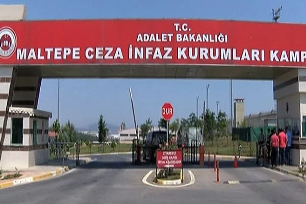 İstanbul'da koruma taburuna saldırı
