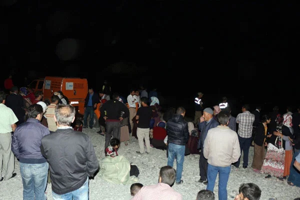 Kardeşler barajda kayboldu