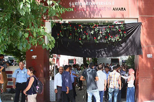 'Kimse cenazemizi kullanmaya kalkmasın'