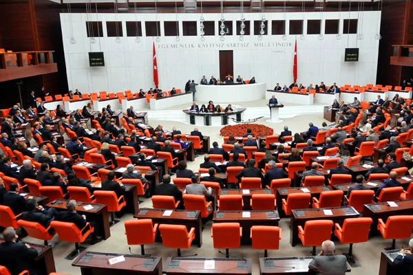 Koalisyon görüşmesi öncesi sürpriz görüşme
