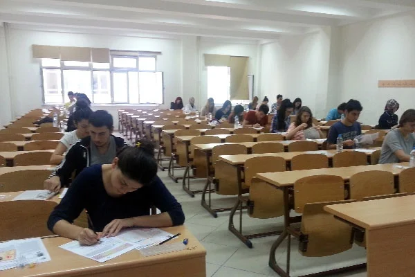 KPSS'de bir 'hatalı soru' iddiası daha