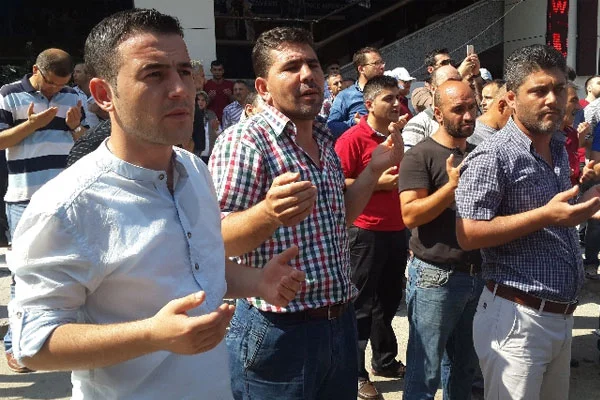 Öldürülen esnafı andılar