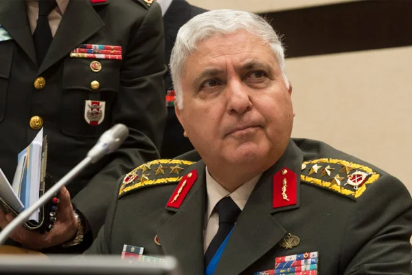 Özel ve Atay emekli olacak
