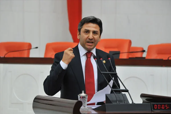 'Parlamentonun çözemediğini millet çözer'