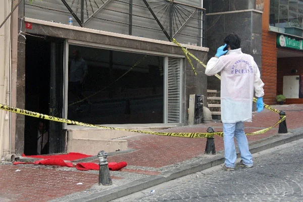 Şişli'de silahlı kavga: 1 ölü