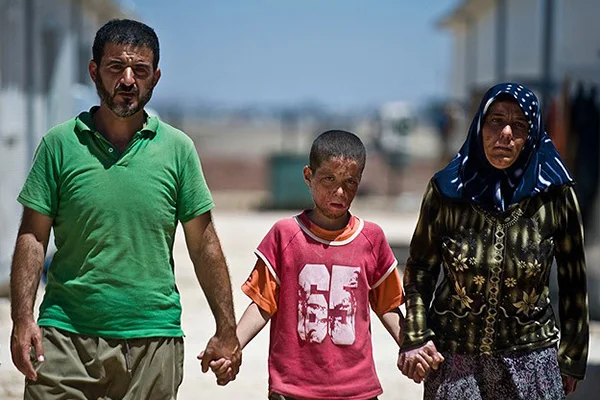 Suriyeli çocuğun umudu Türk doktorlar