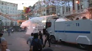 Taksim'de müdahale