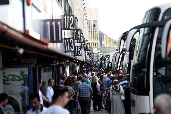 Tatilciler dönüş yolunda