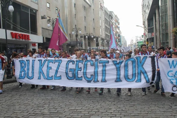 Trabzon'da 'Doğu Türkistan' yürüyüşü