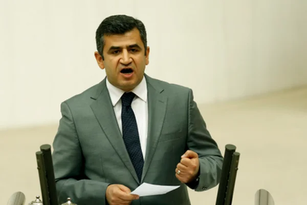 Zozani: Türkiye Kürtleri partner olarak görmeli