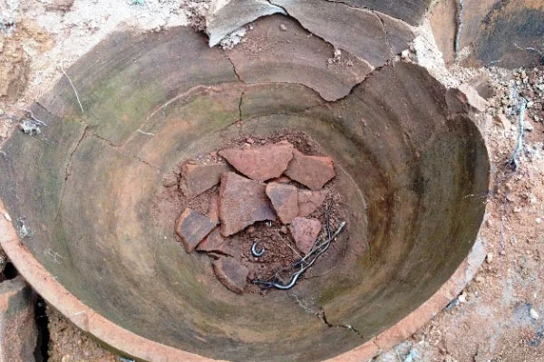 2200 yıllık küplerden yılan çıktı