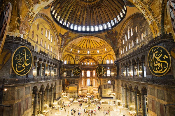 Ayasofya yeniden açılacak mı?