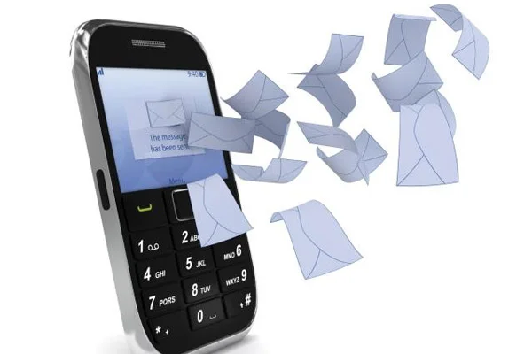 Bakan istenmeyen SMS'ler için uyardı