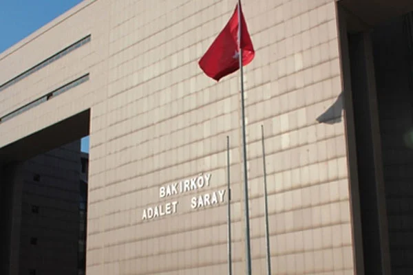 Bakırköy Adliyesi'nde yangın