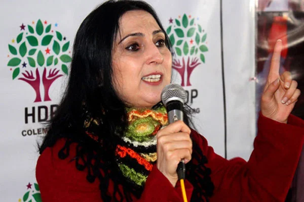 'Bütün silahlar sussun işçiler konuşsun'