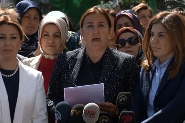 'CHP, Sümeyye Erdoğan'dan özür dilemelidir'