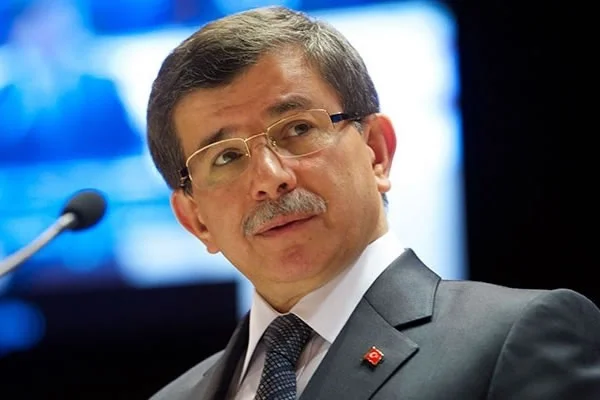 Davutoğlu'ndan 'geçmiş olsun' telefonu