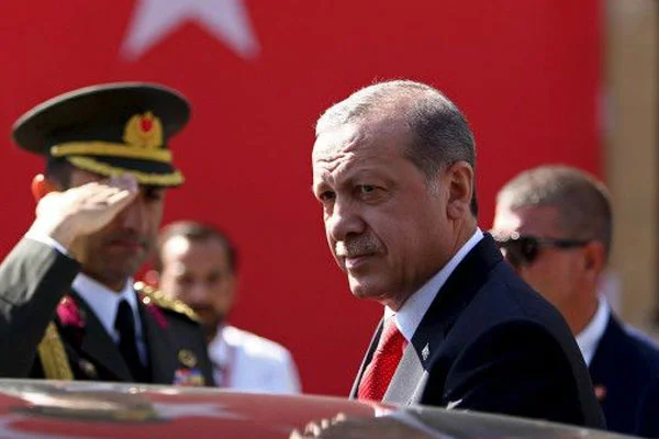 Erdoğan, kabine listesini onayladı