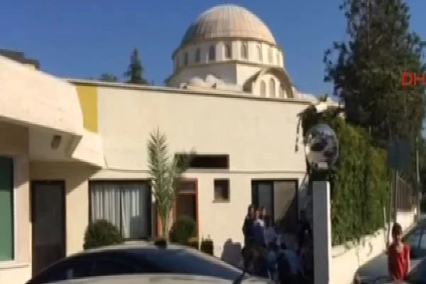 Fethullah Gülen'in özel odasında arama