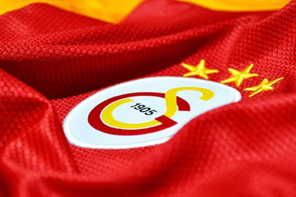 Galatasaray'dan Denayer bombası