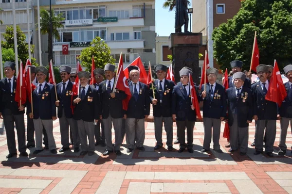 Gaziler: Bizi askere alın