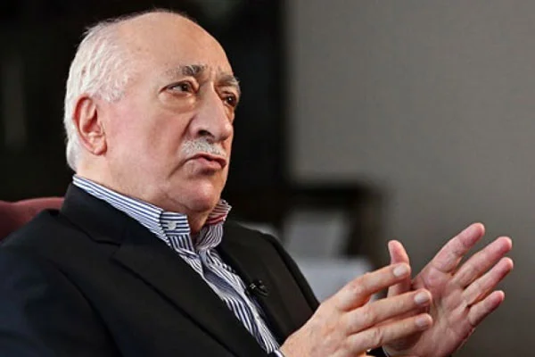 Gülen'den İsrail'e İngilizce hizmet