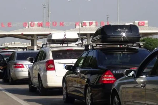 Gurbetçilerin trafik çilesi