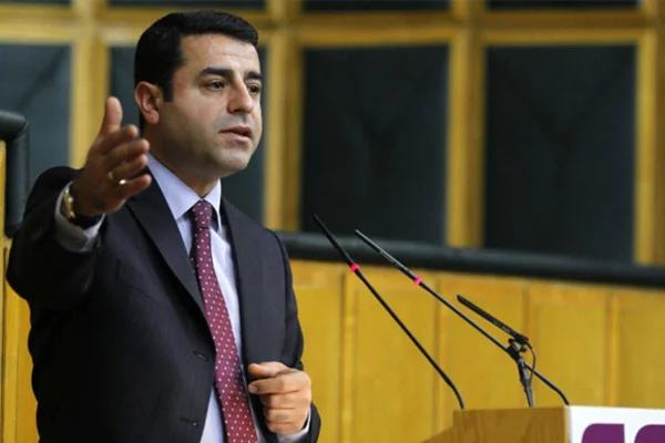 HDP'nin mitingine CHP damgası