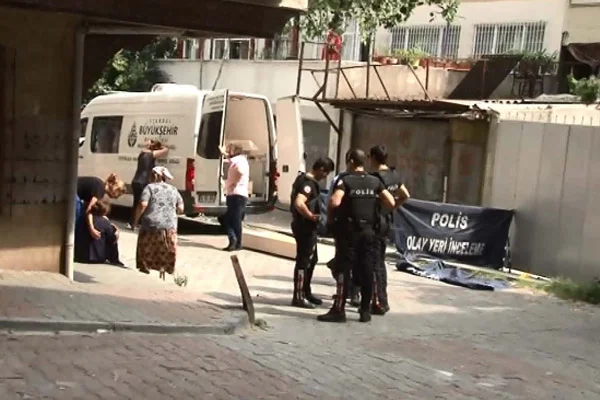 İstanbul'da cinnet dehşeti: 2 ölü