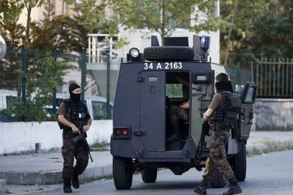 İstanbul'da polis merkezine saldırı