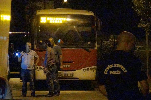 İzmir'de otobüse molotoflu saldırı