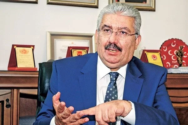 'Koalisyonu kurmayan Davutoğlu'dur'