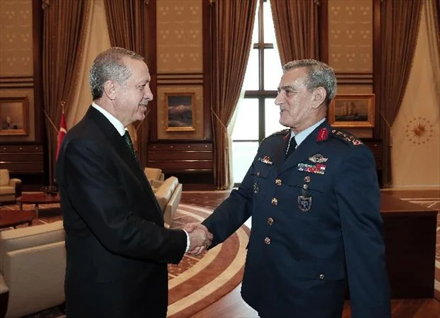 Komutanlardan Erdoğan'a veda