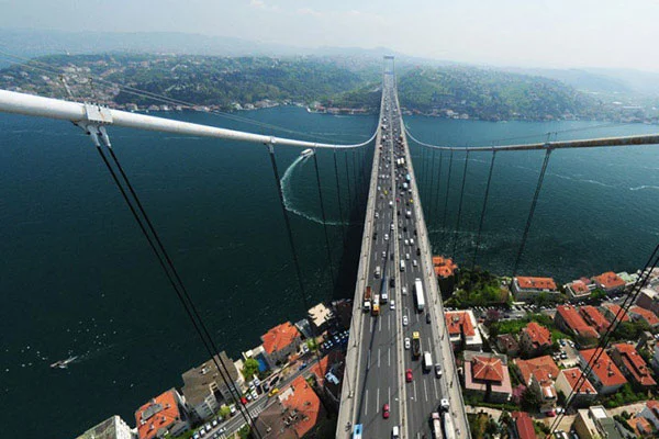 Köprü ve otoyollar para basıyor