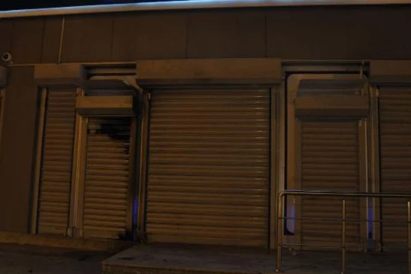 Mardin'de bankaya molotoflu saldırı
