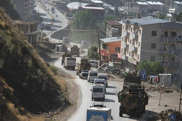 Mavi bereliler Şemdinli'ye getirildi