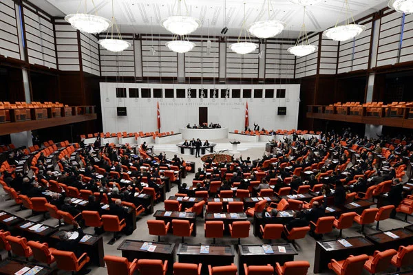 Meclis tezkere için olağanüstü toplanacak