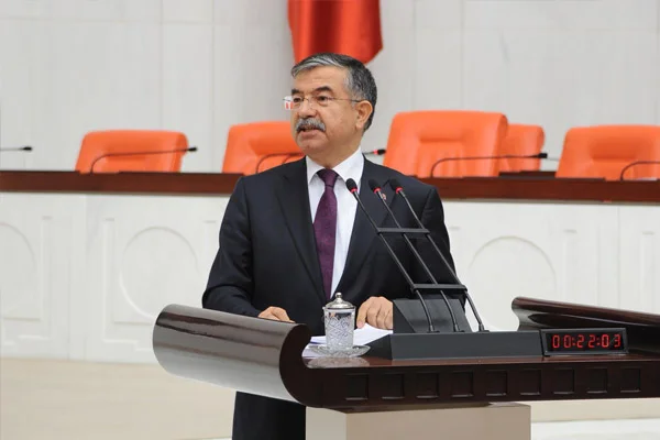 Öztürk ve Atay'ı kabul etti