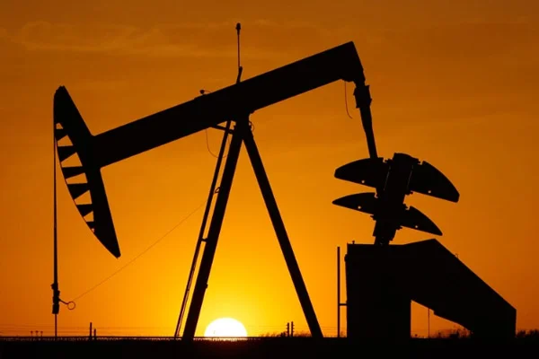 Petrol fiyatları en düşük seviyede