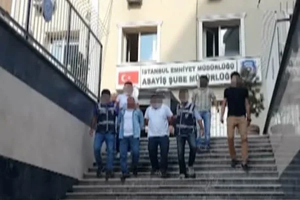 ''Sihirbazım'' diyerek dolandırdılar