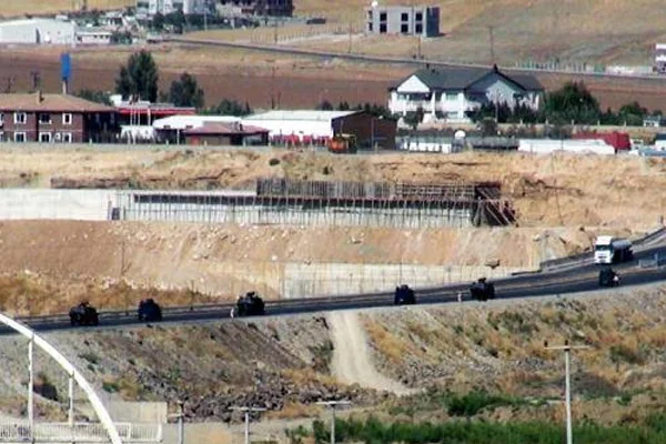 Sınırda PKK'ya bomba yağdı
