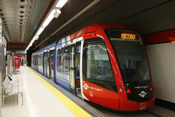 Taksim metrosu durduruldu