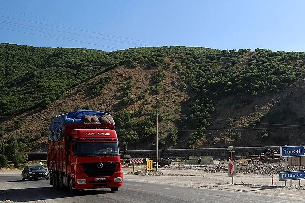 Tunceli-Erzincan karayolu açıldı